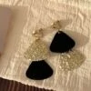 Black & Gold Color Contrast Scalloped Ear Clips