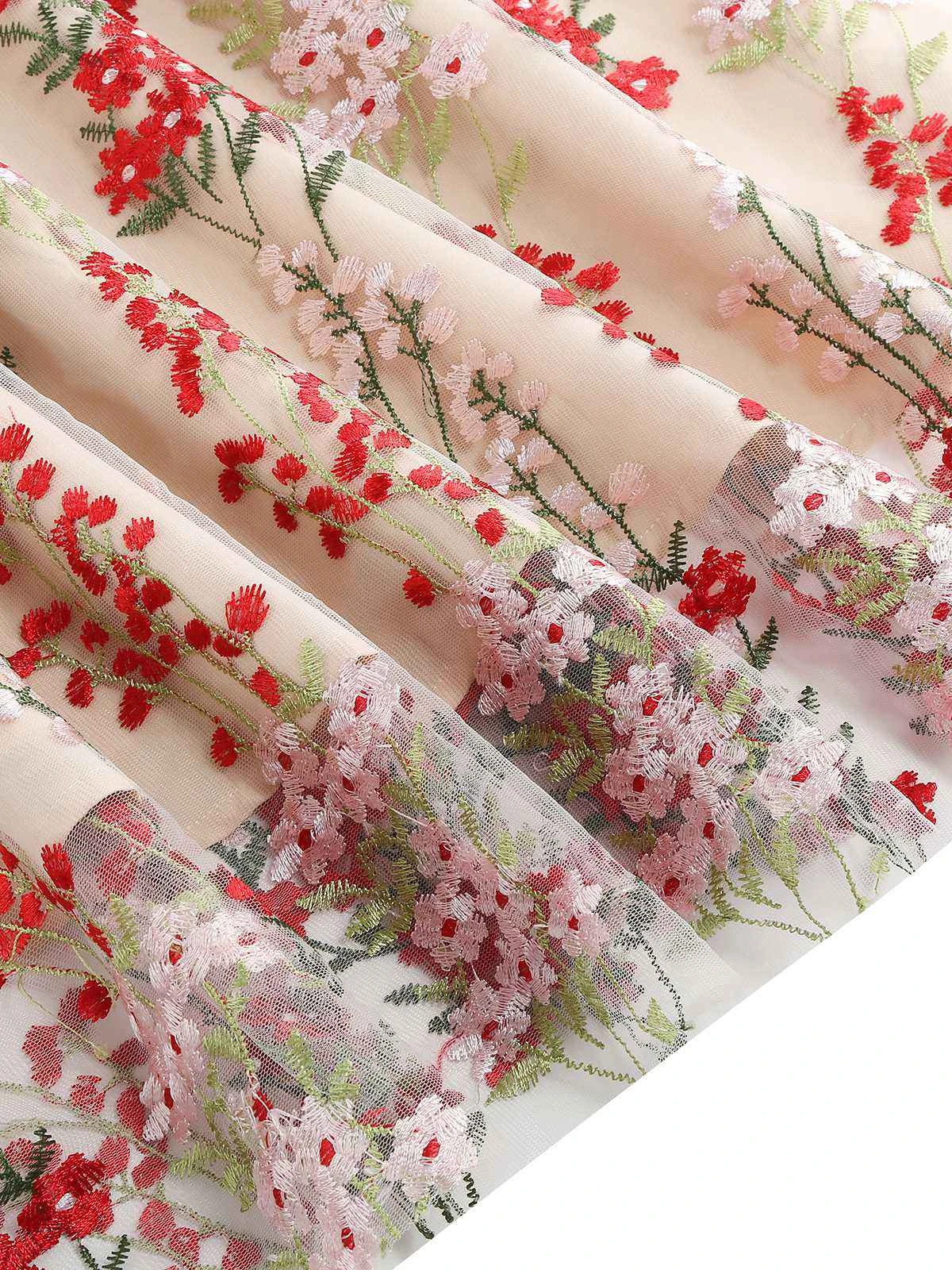 1950s Embroidered Floral V-Neck Swing Dress - Image 8