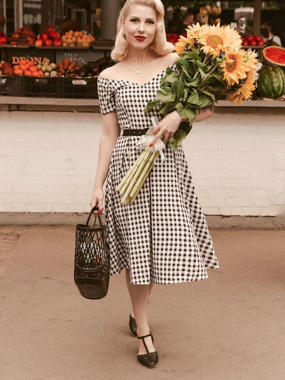 Black 1950s Plaid Swing Dress - Image 4