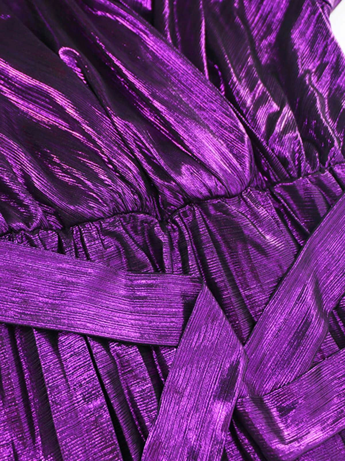 1940s Solid Glossy V-Neck Shift Dress - Image 13