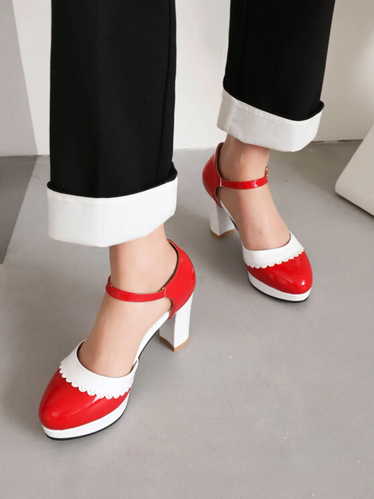 Color Block Rhinestone Pendant High Heel Shoes - Image 5