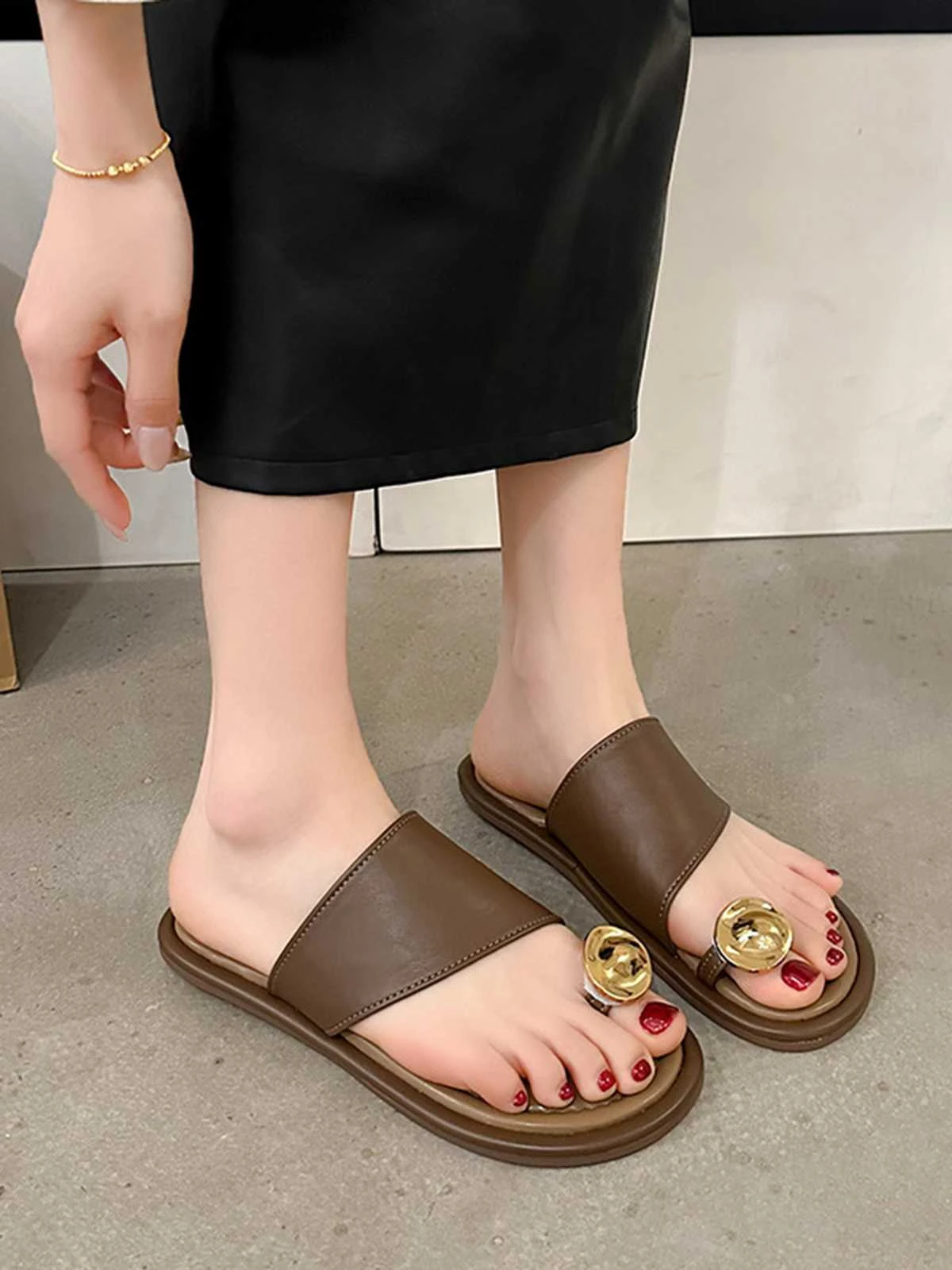 Metal Thumb-Toe Beach Sandals - Image 6
