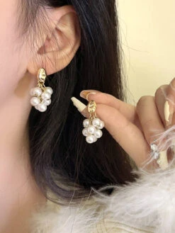 Retro Exquisite Pearl Dangle Earrings