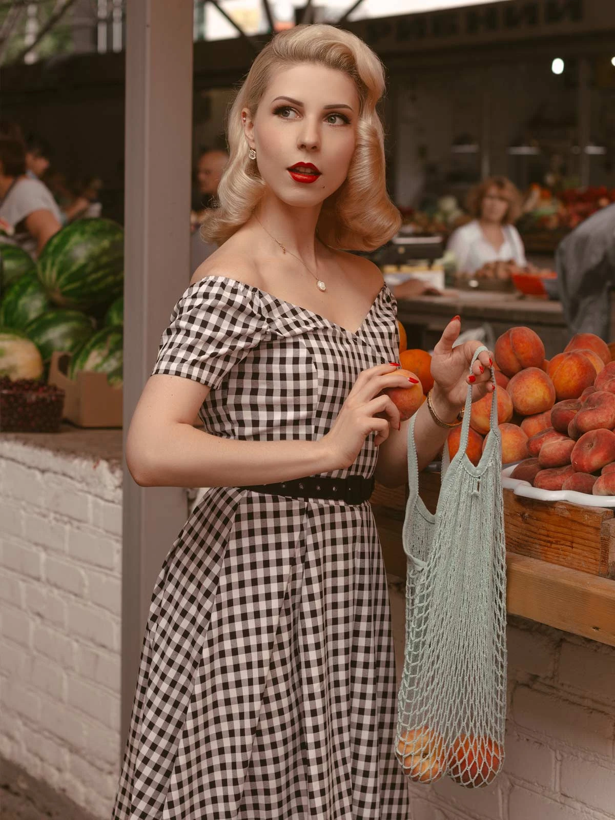 Black 1950s Plaid Swing Dress - Image 6