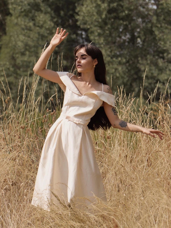 1950s Cold Shoulder Satin Bow Dress - Image 2